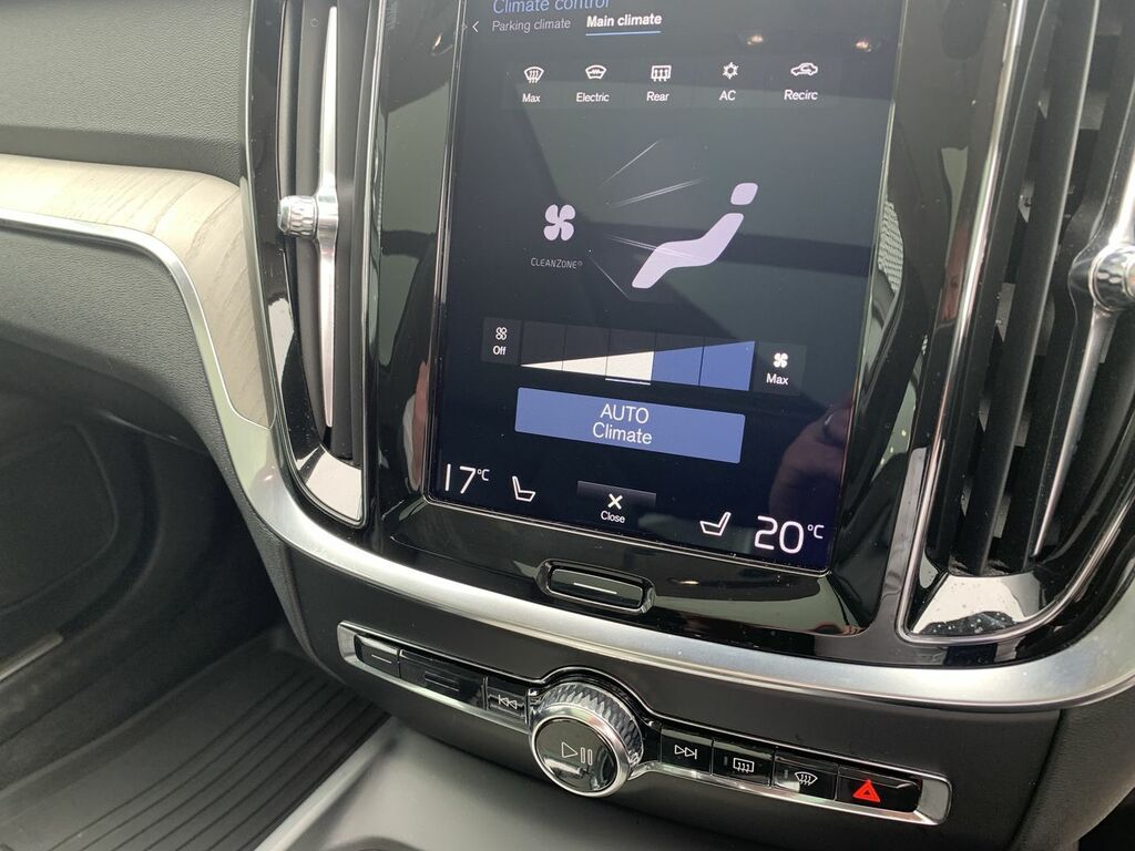 Volvo V60 2.0 T5 250 R Design Plus Grey #17
