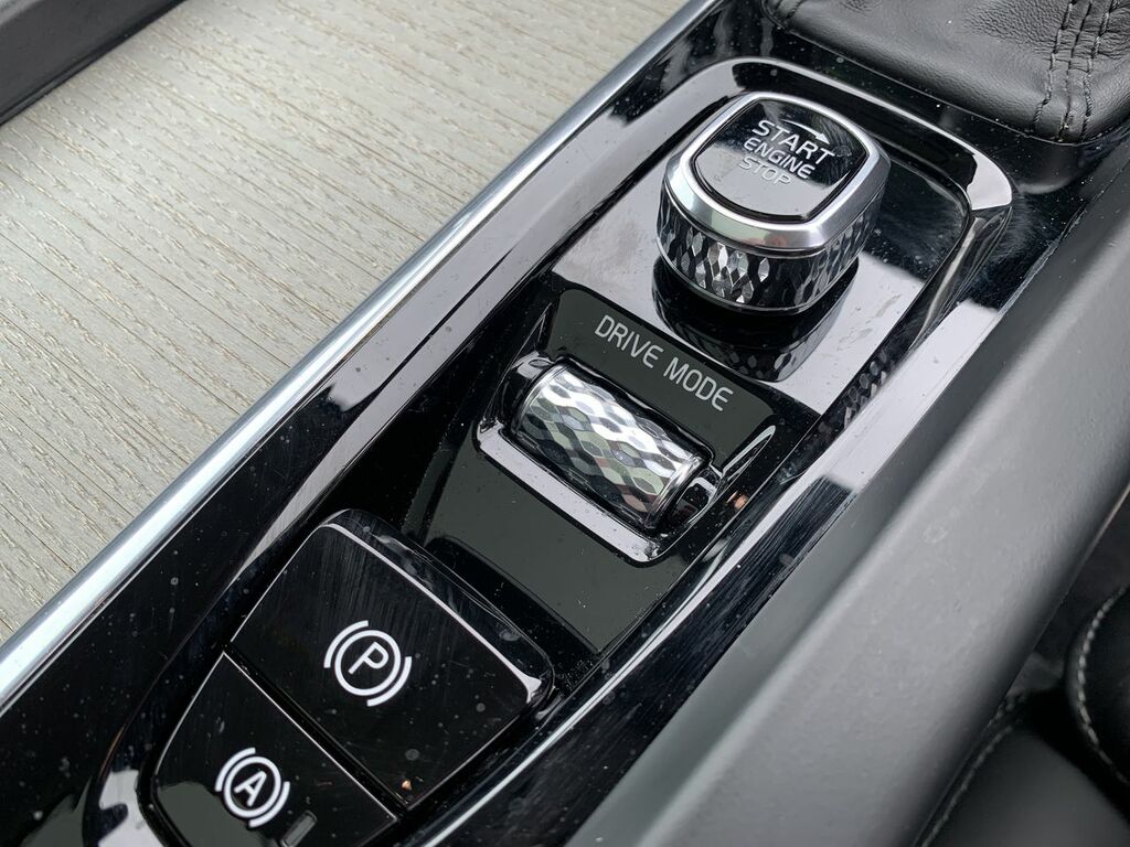 Volvo V60 2.0 T5 250 R Design Plus Grey #15