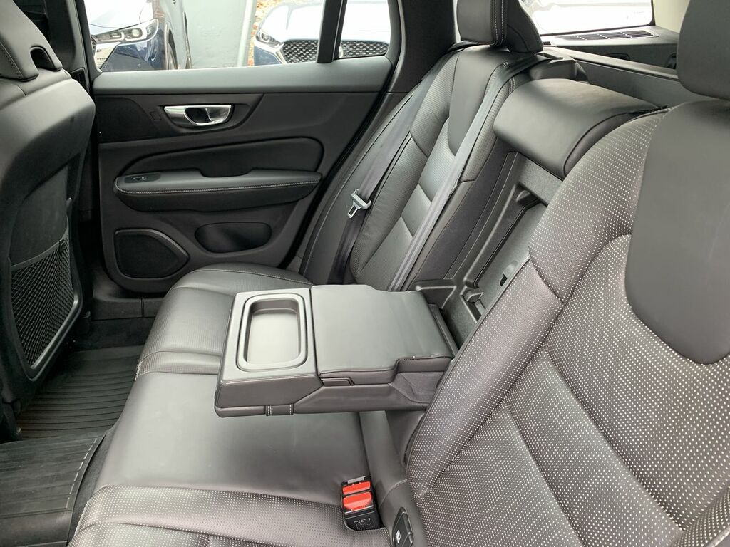 Volvo V60 2.0 T5 250 R Design Plus Grey #11