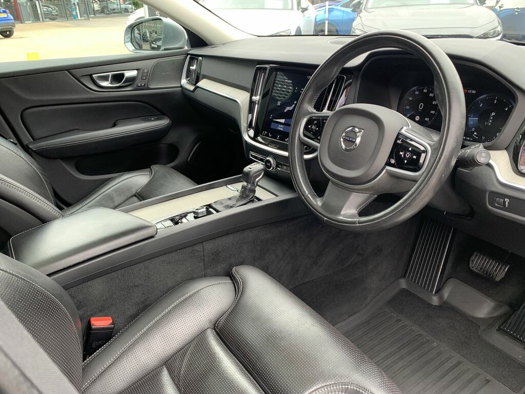 Volvo V60 2.0 D4 Inscription Estate Euro 6 Grey #3