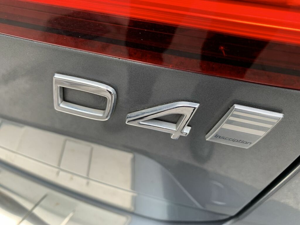Volvo V60 2.0 T5 250 R Design Plus Grey #30