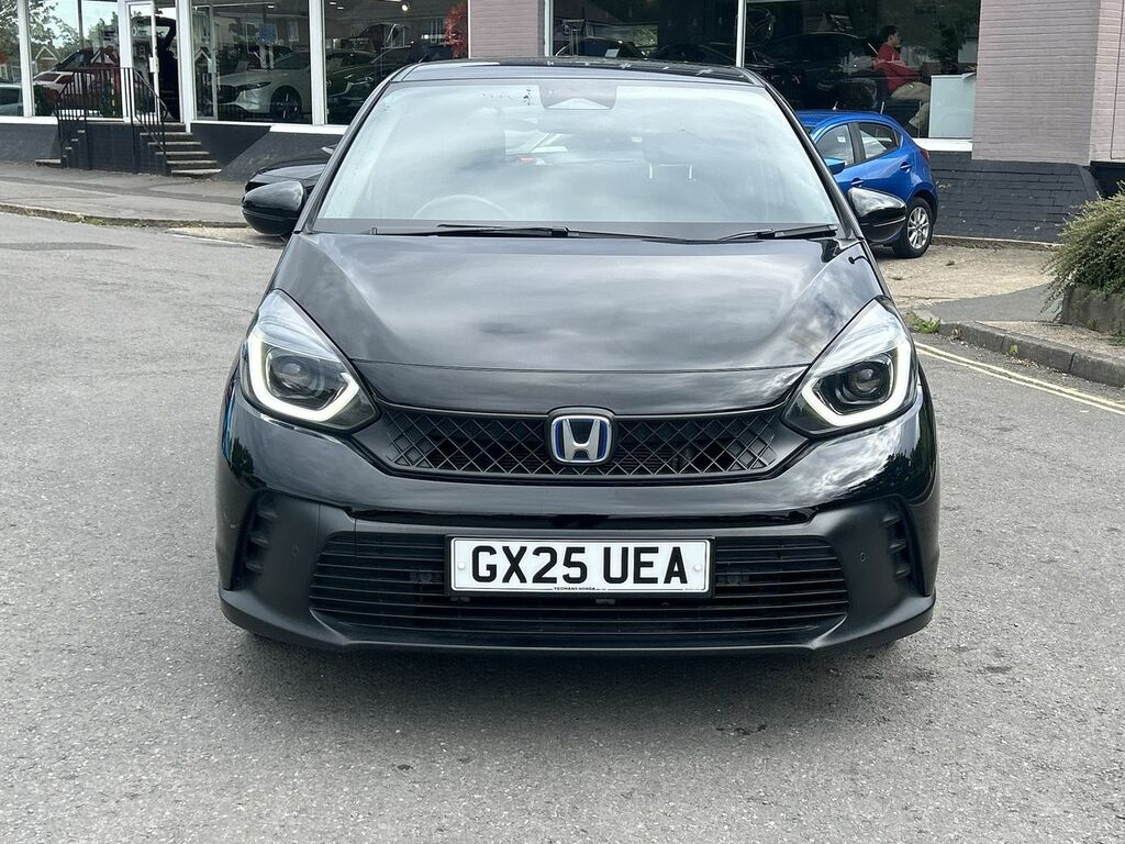 Honda Jazz Crosstar Advance White #18