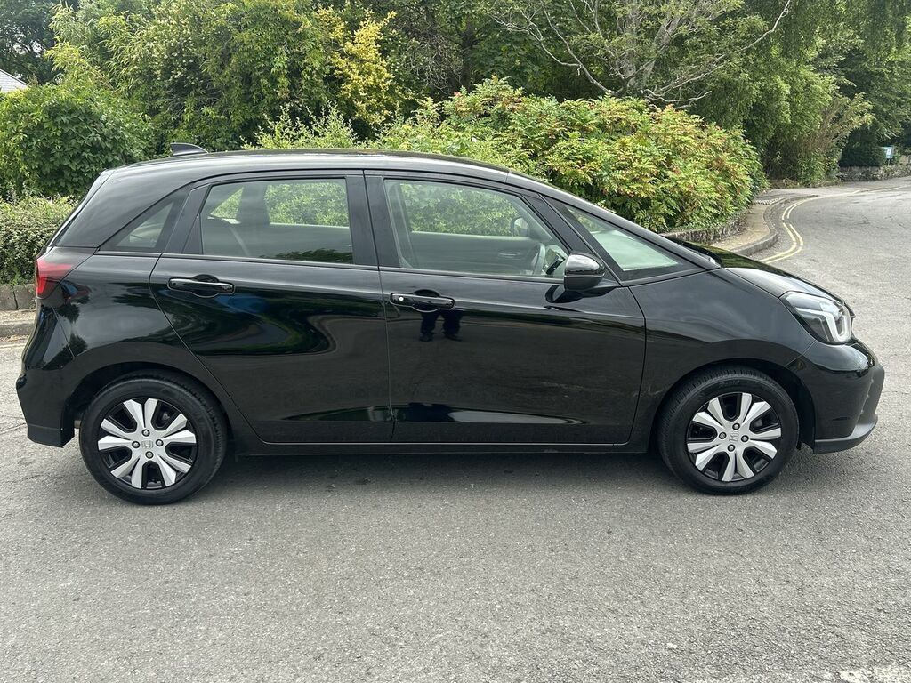 Honda Jazz Crosstar Advance White #16