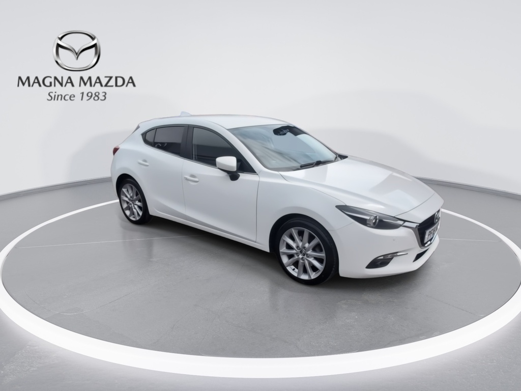 Mazda 3 2.0 Skyactiv-g Sport Nav Hatchback Manu White #2