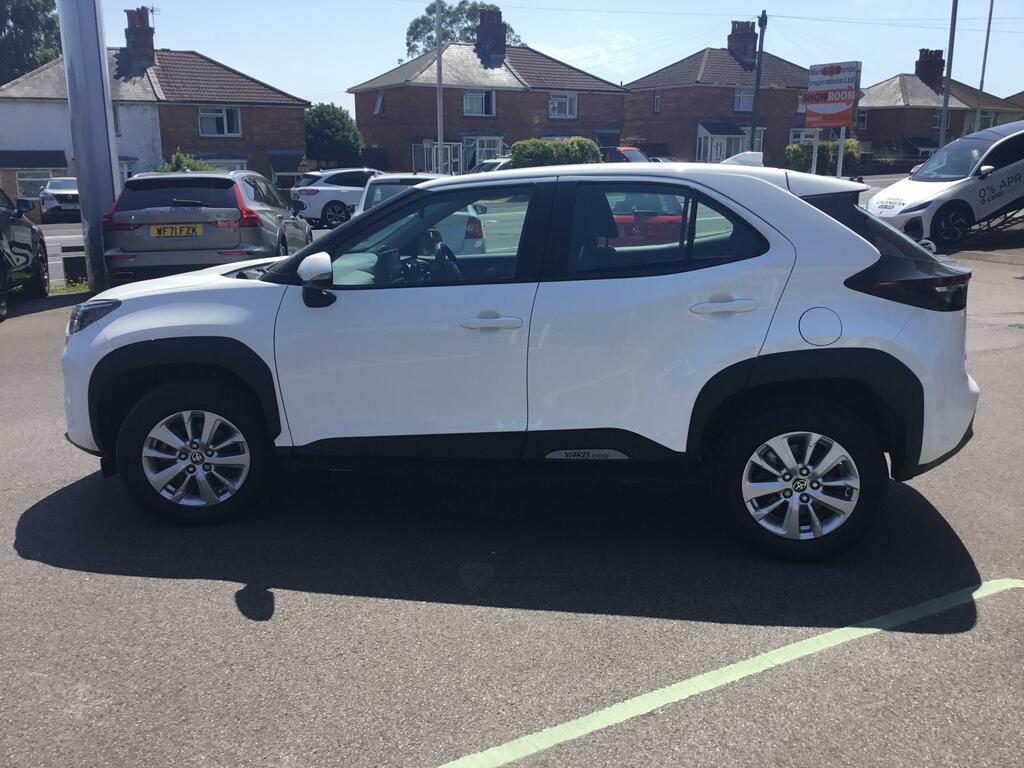 Toyota Yaris Cross 1.5 Vvt-h Icon Suv Hybrid E-cvt Euro 6 White #5