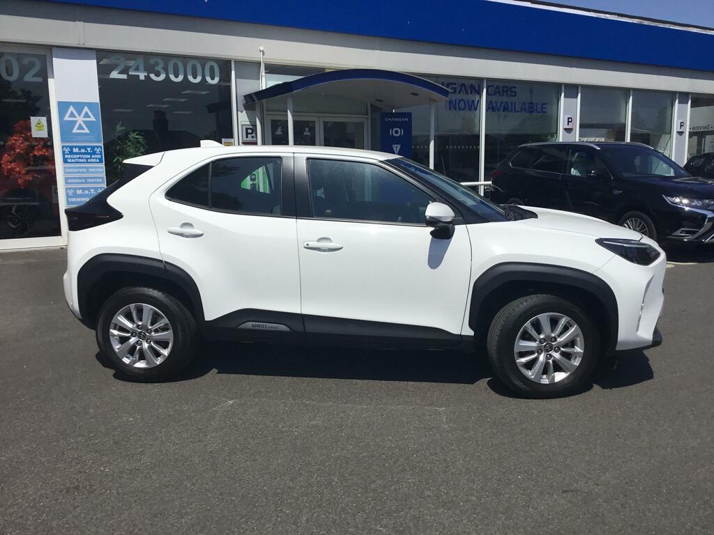 Toyota Yaris Cross 1.5 Vvt-h Icon Suv Hybrid E-cvt Euro 6 White #2