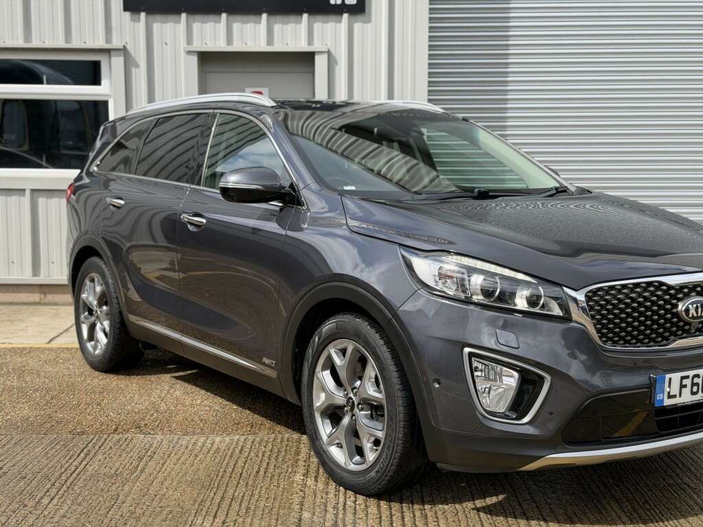 Kia Sorento Suv Black #9