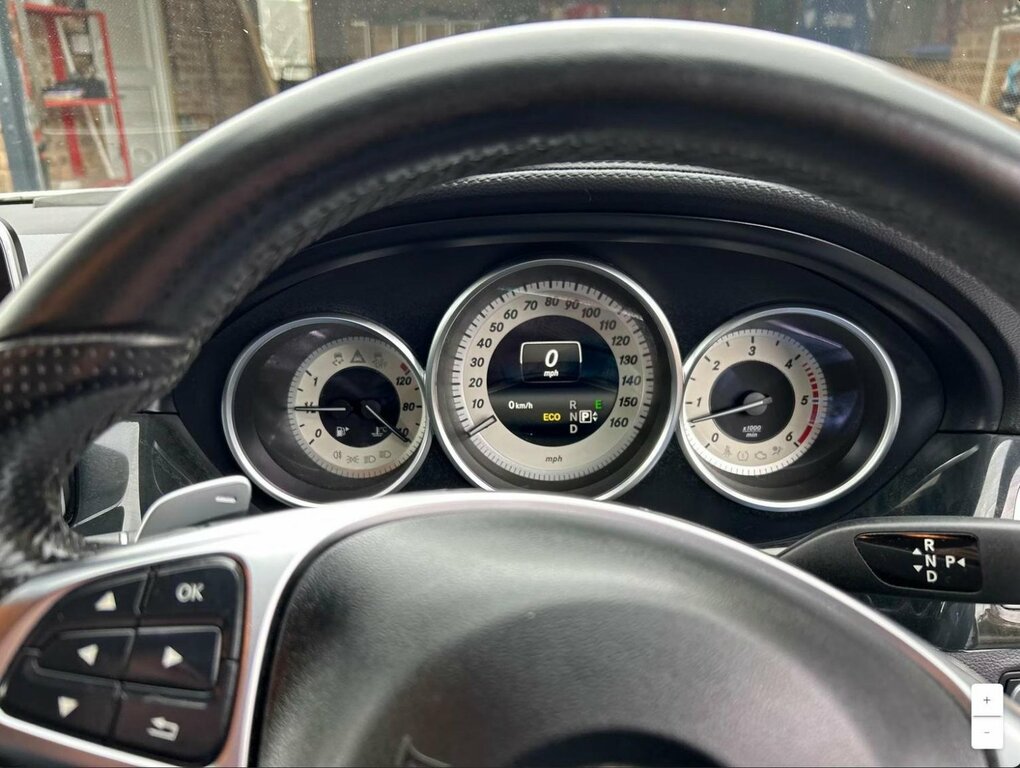 Mercedes-Benz CLS Saloon Grey #8