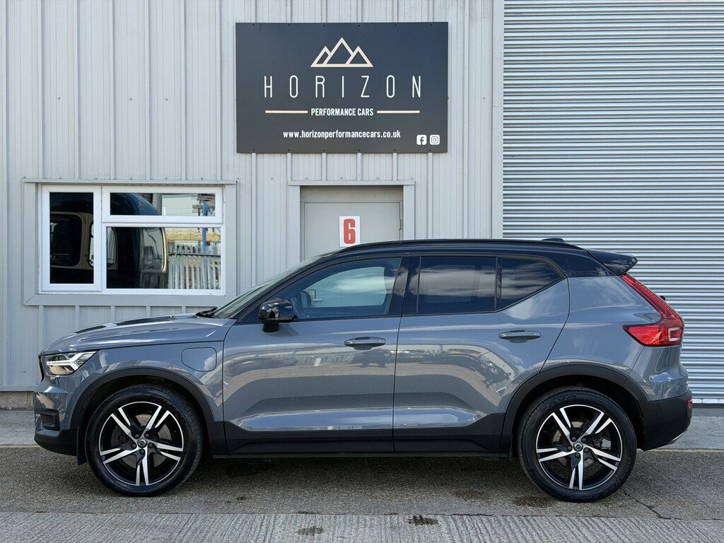 Volvo XC40 1.5 R-design T5 Twin Engine Grey #5