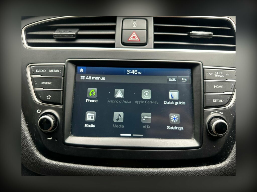 Hyundai I20 1.2 Go Se Hatchback #23
