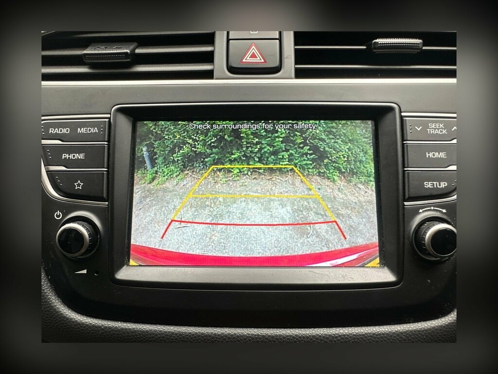 Hyundai I20 1.2 Go Se Hatchback #21