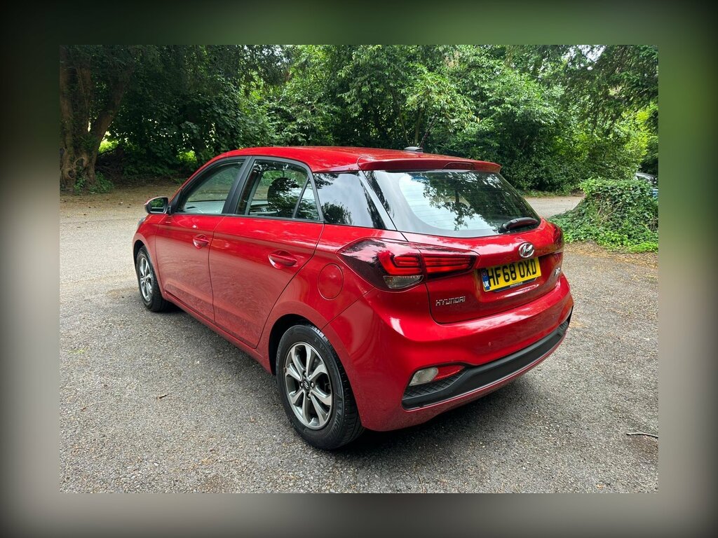 Hyundai I20 1.2 Se Launch Edition Euro 6 Ss Red #4