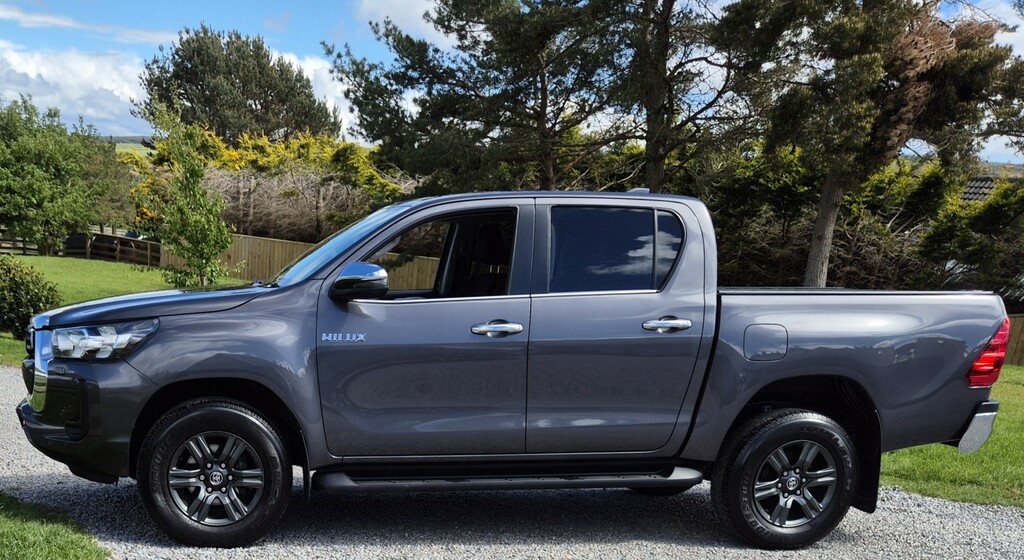 Toyota HILUX Pickup 2.4 D-4d Icon 2022 DY72EYS Grey #5