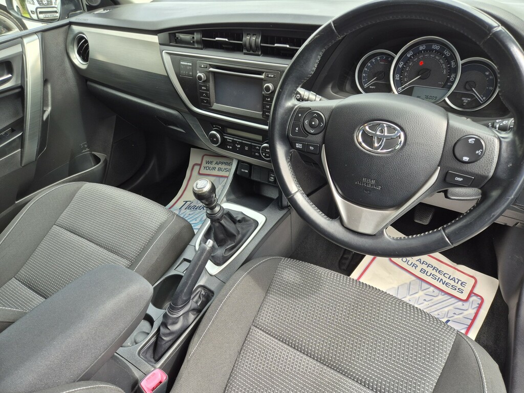Toyota Auris Hatchback 1.3 Dual Vvt-i Icon 2013 FG63HBF Grey #4