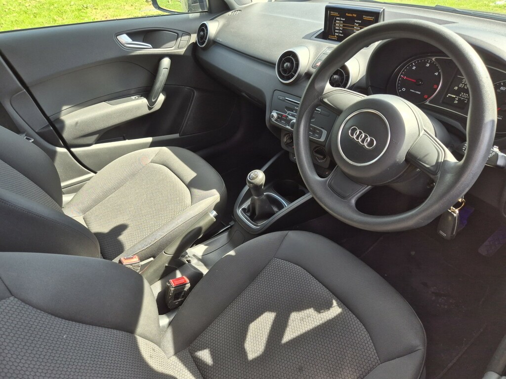 Audi A1 Hatchback 1.6 Tdi Se 2015 Black #4