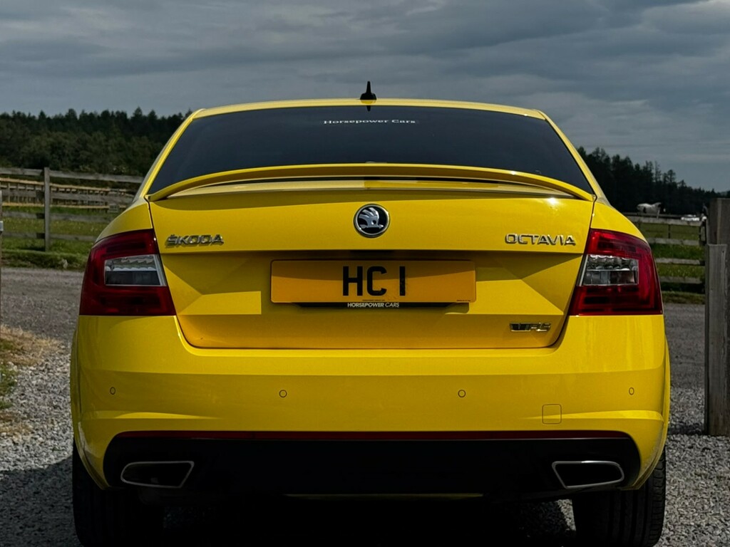 Skoda Octavia 2.0 Tdi Vrs Yellow #5