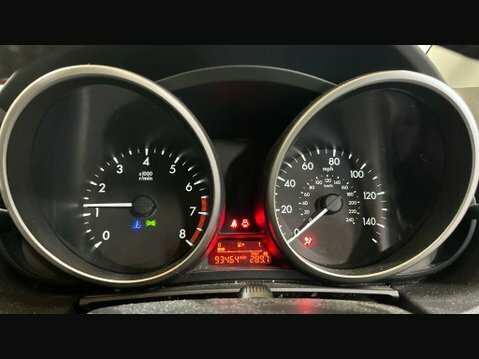 Mazda 5 Mpv 1.6D Sport Venture Euro 5 201515 White #25