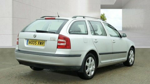 Skoda Octavia 1.9 Tdi Elegance Silver #4