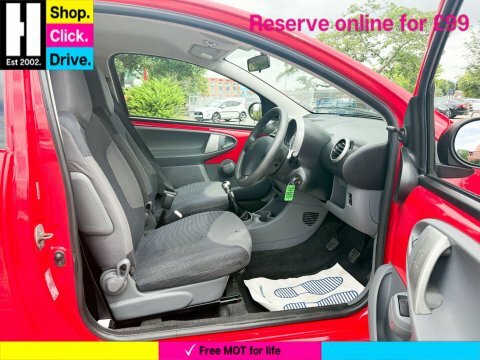 Peugeot 107 1.0 12V Urban Red #2