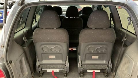 Hyundai Trajet 2.0 Gsi Mpv Silver #5