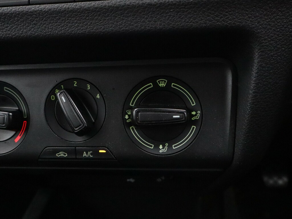 Skoda Fabia Monte Carlo Tsi White #33