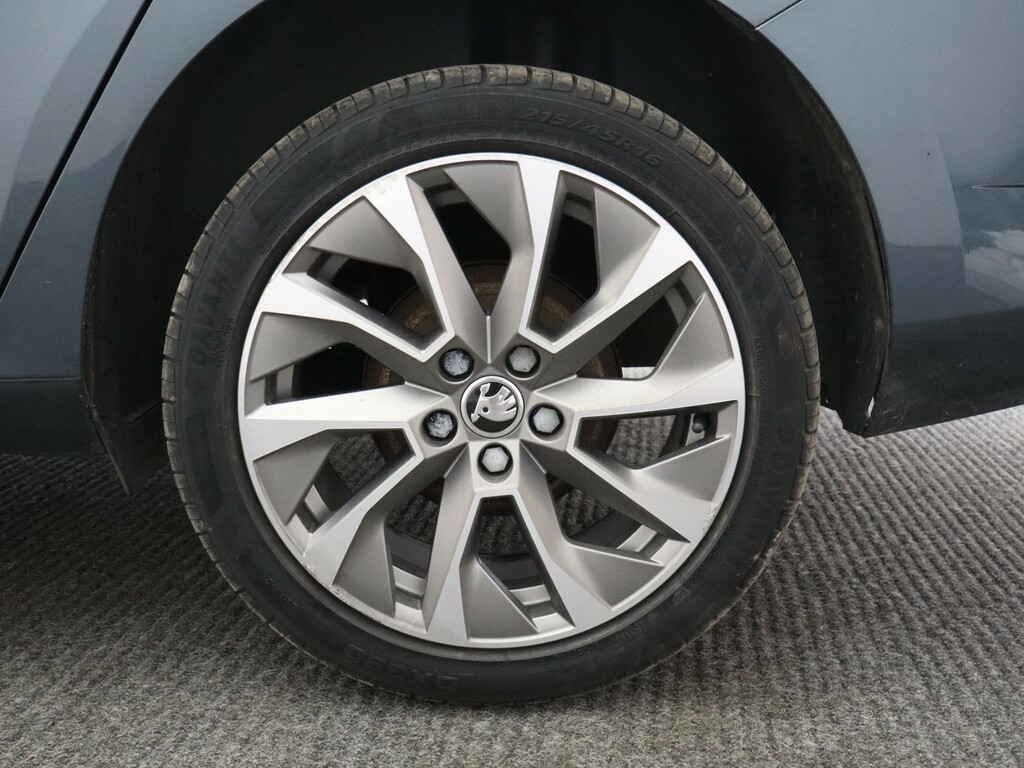 Skoda Fabia Monte Carlo Tsi White #10