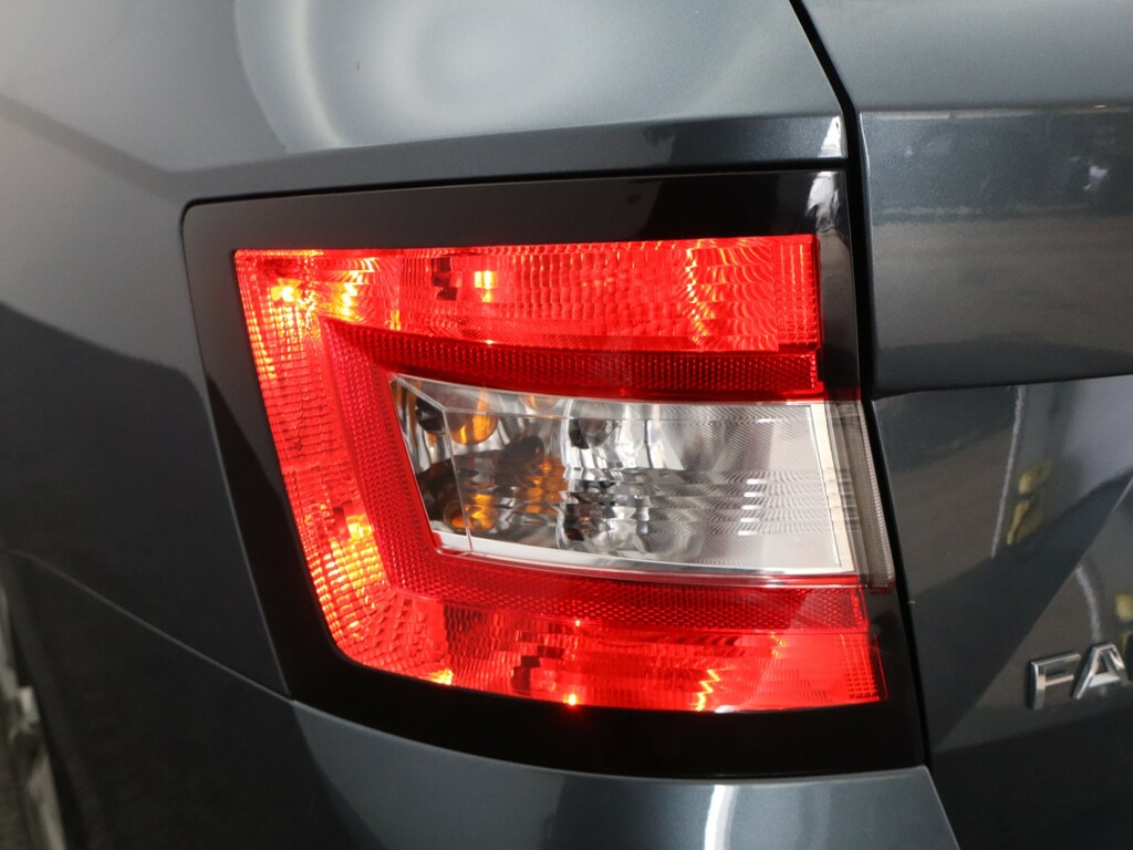 Skoda Fabia Monte Carlo Tsi White #13