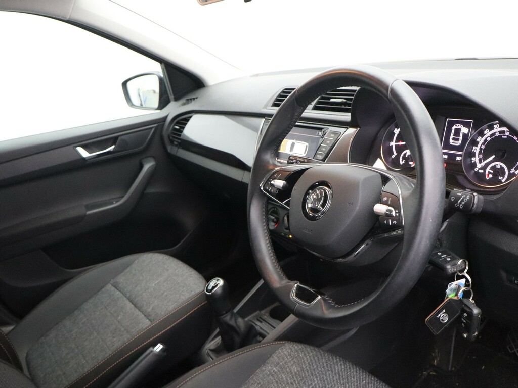 Skoda Fabia Monte Carlo Tsi White #11