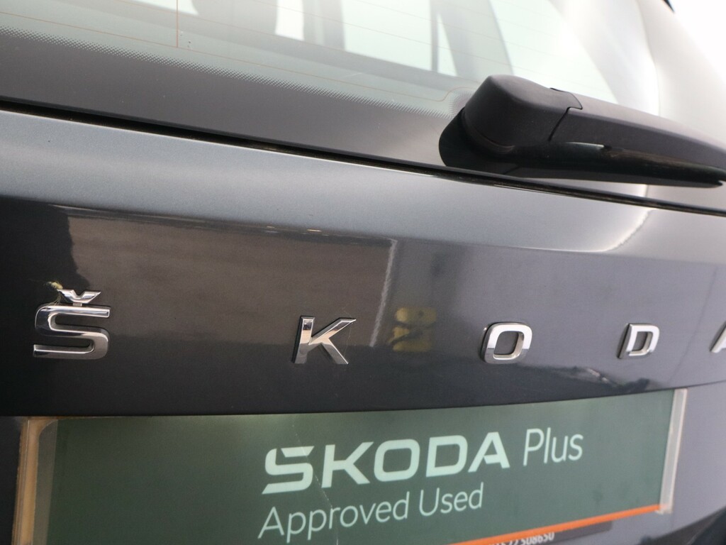 Skoda Fabia Monte Carlo Tsi White #15