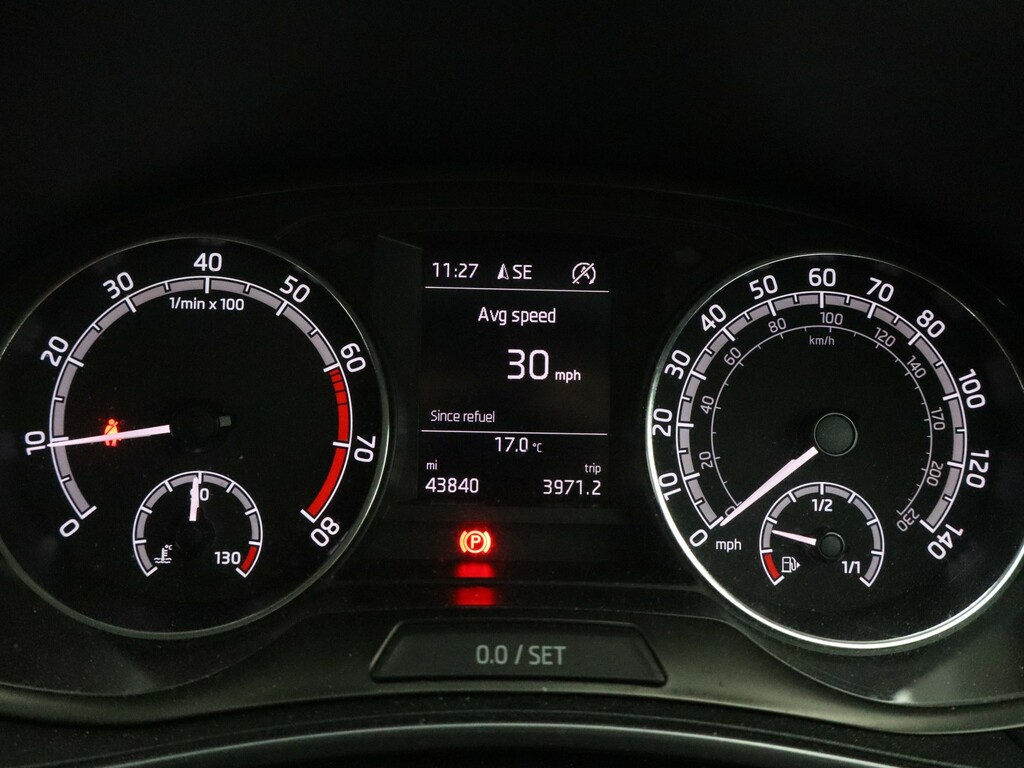 Skoda Fabia Monte Carlo Tsi White #41