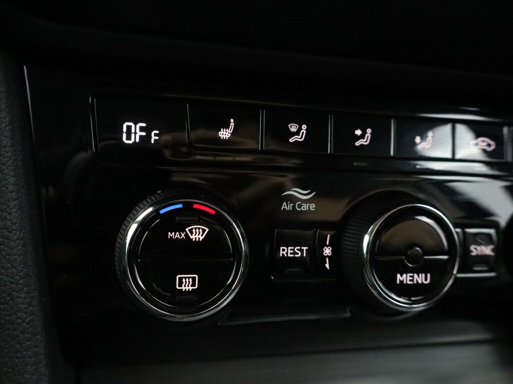Skoda Superb Se Technology Black #29
