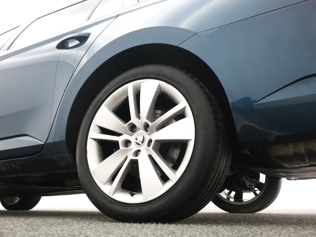 Skoda Superb Se Technology Black #17