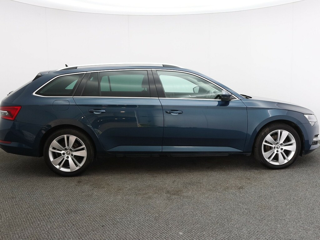 Skoda Superb Se Technology Black #8