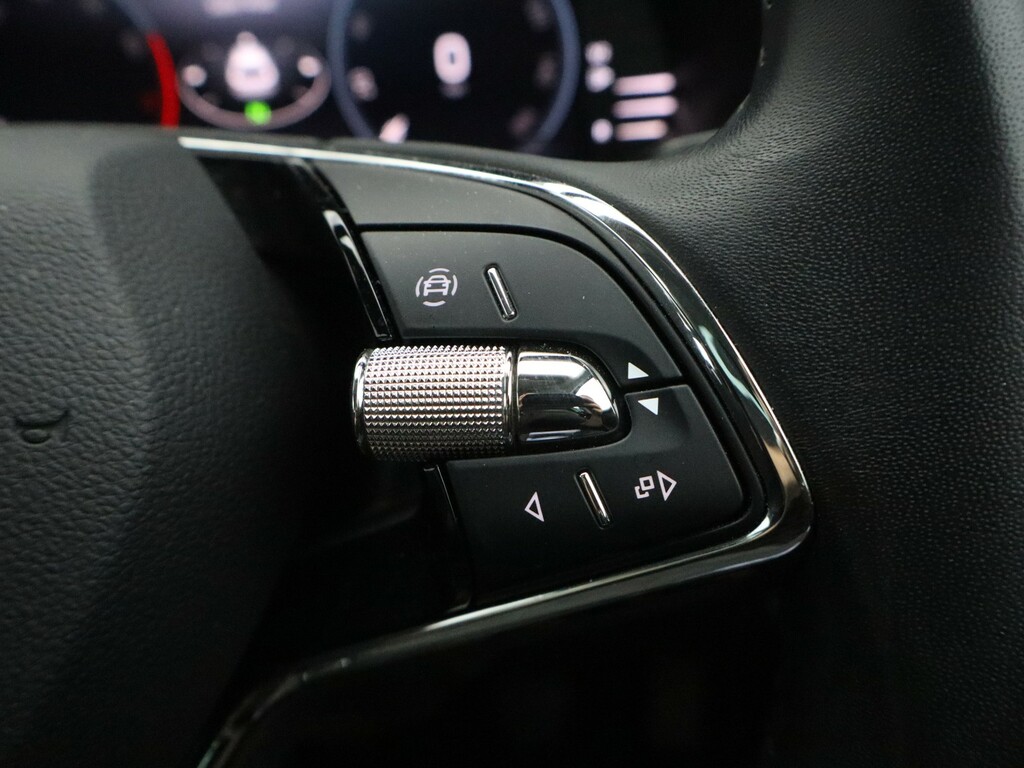 Skoda Superb Se Technology Black #37