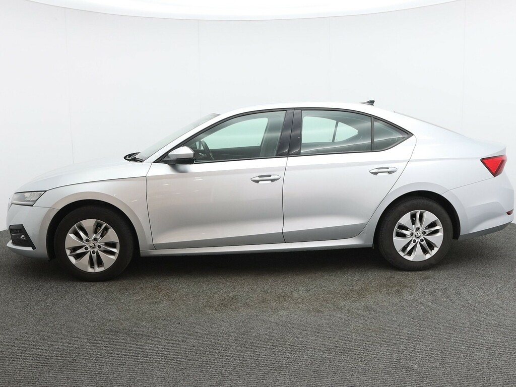 Skoda Octavia 1.5 Tsi Act Se Technology Hatchback Man GL70MDJ Silver #4