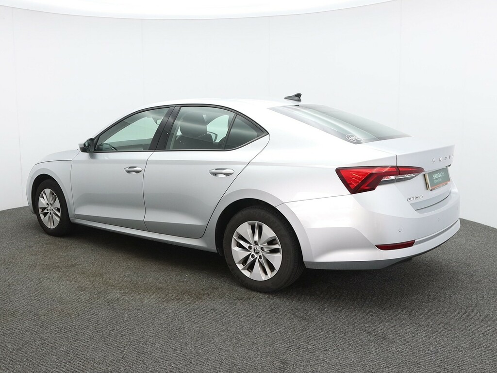 Skoda Octavia 1.5 Tsi Act Se Technology Hatchback Man GL70MDJ Silver #5