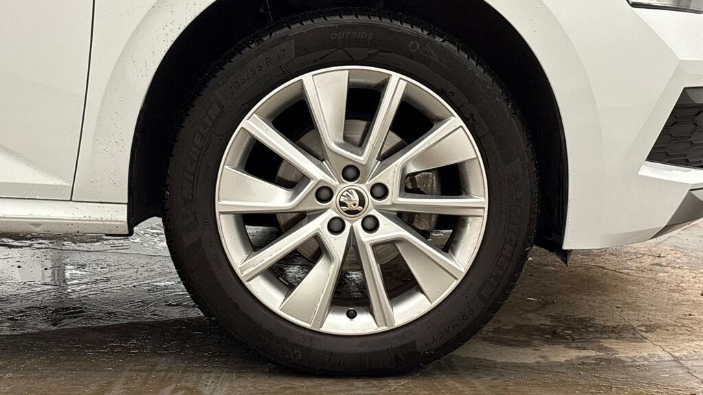 Skoda Kamiq 1.0 Tsi Se Suv Dsg Euro 6 Ss 110 Ps White #5