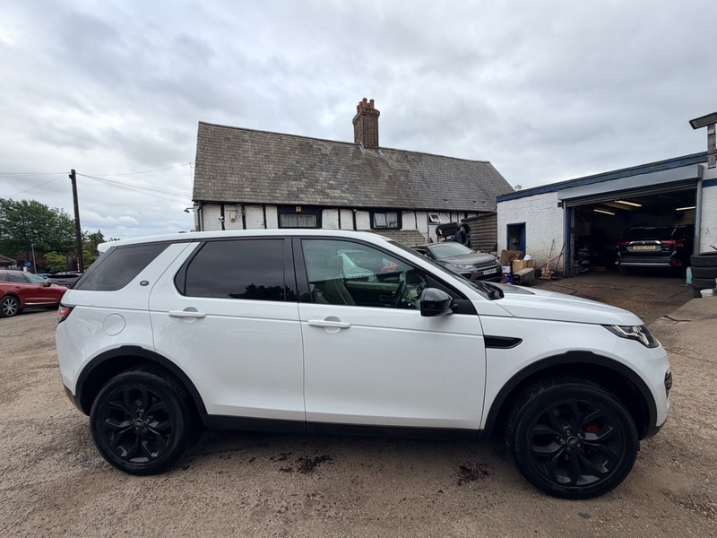 Land Rover Discovery Sport Td4 Hse White #3