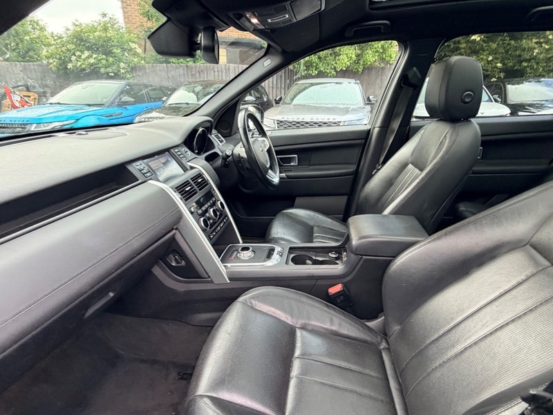 Land Rover Discovery Sport Sport 2.2 Sd4 Hse Pan Roof, 7 Seats, 19Alloys  #2