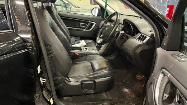 Land Rover Discovery Sport Td4 Se Tech Black #5