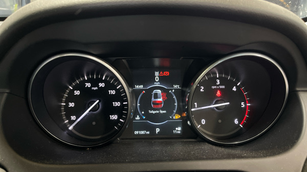 Land Rover Discovery Sport Td4 Se Tech Black #4
