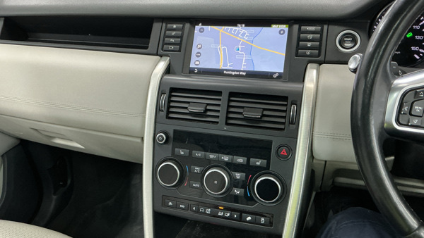 Land Rover Discovery Sport Td4 Hse Blue #4