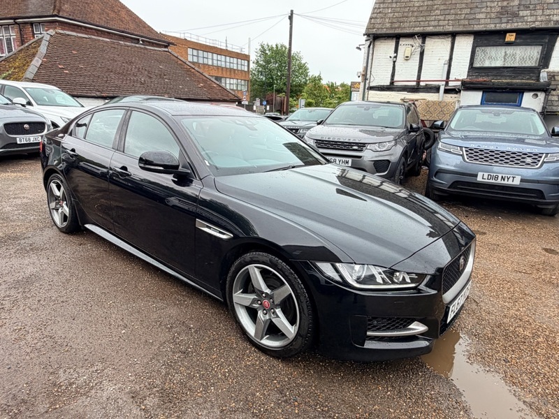 Jaguar XE D R-sport Black #6