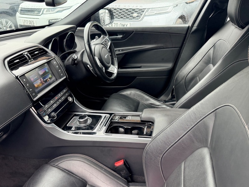 Jaguar XE D Portfolio Grey #11