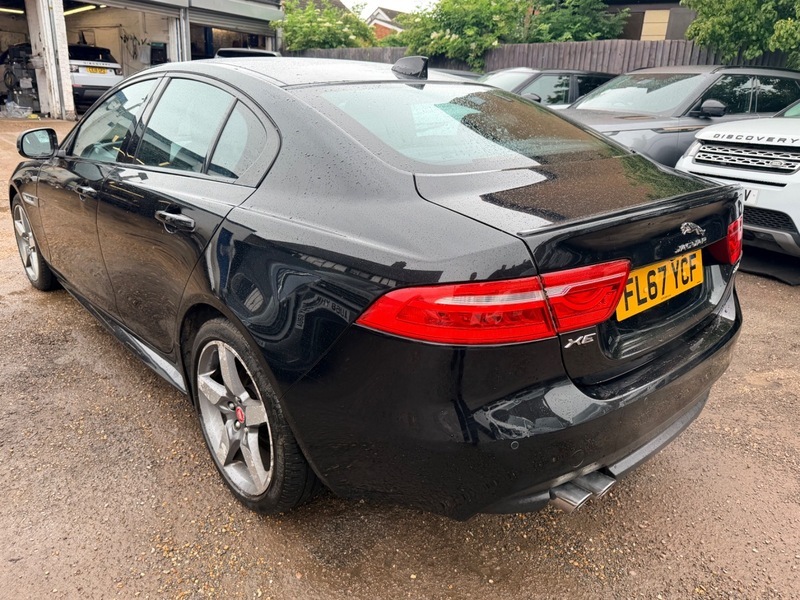 Jaguar XE D Portfolio Grey #9