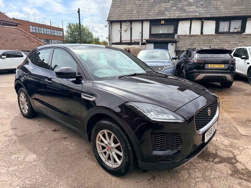 Jaguar E-Pace Core Black #4