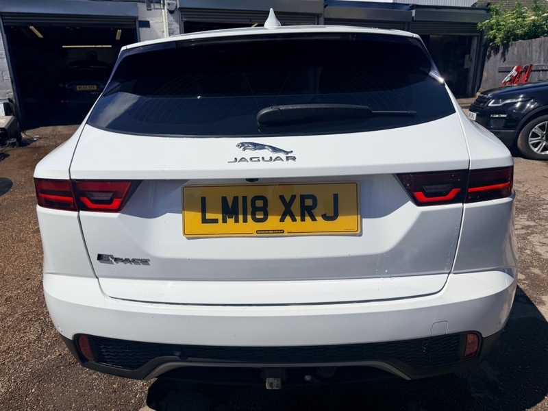 Jaguar E-Pace Core White #3