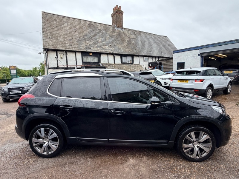 Peugeot 2008 S S Allure Black #5