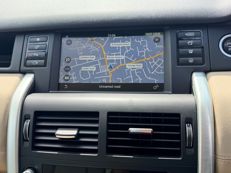 Land Rover Discovery Sport Ed4 Hse Black #4