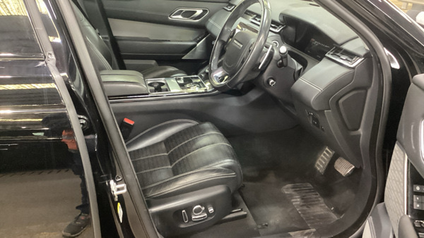 Land Rover Range Rover Velar R-dynamic Hse Black #3